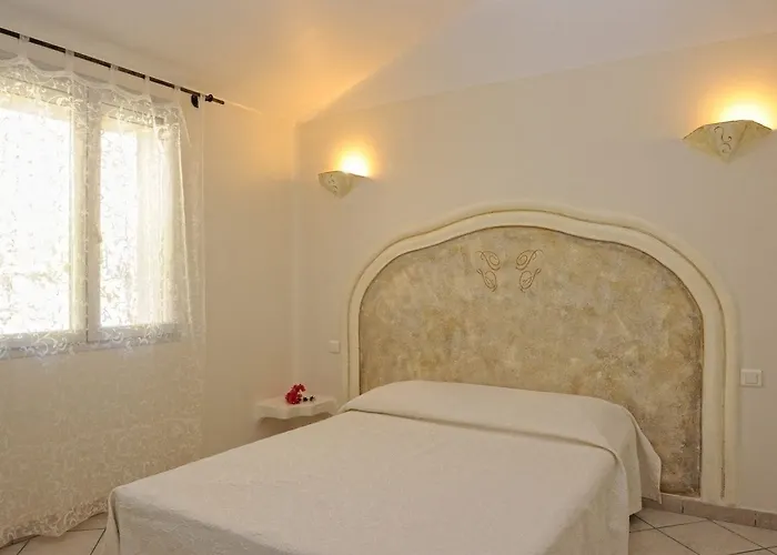 Pietra Di Sole 호텔 *