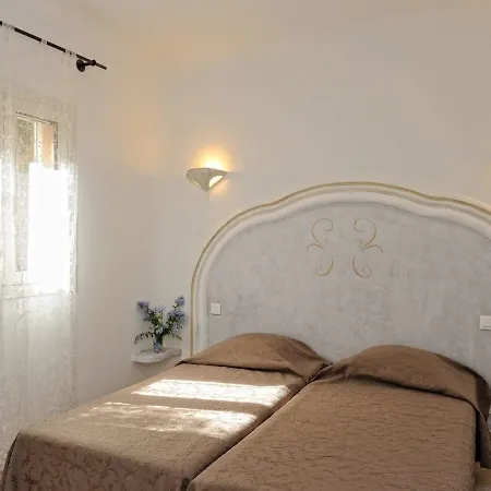 Ξενοδοχείο Pietra Di Sole *